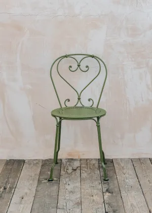 1900 Stacking Chair in Pesto