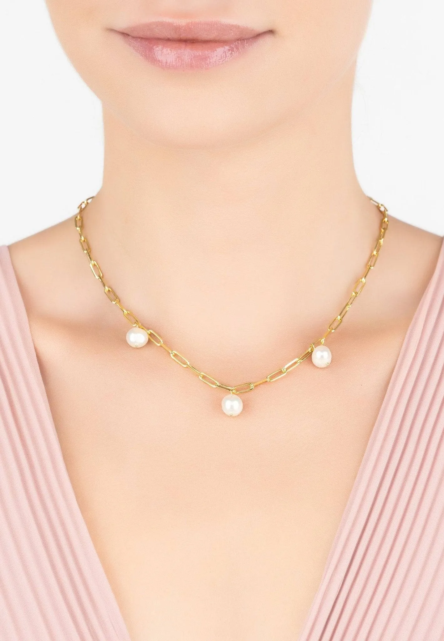 Amelia Three Pearl Necklace Rosegold