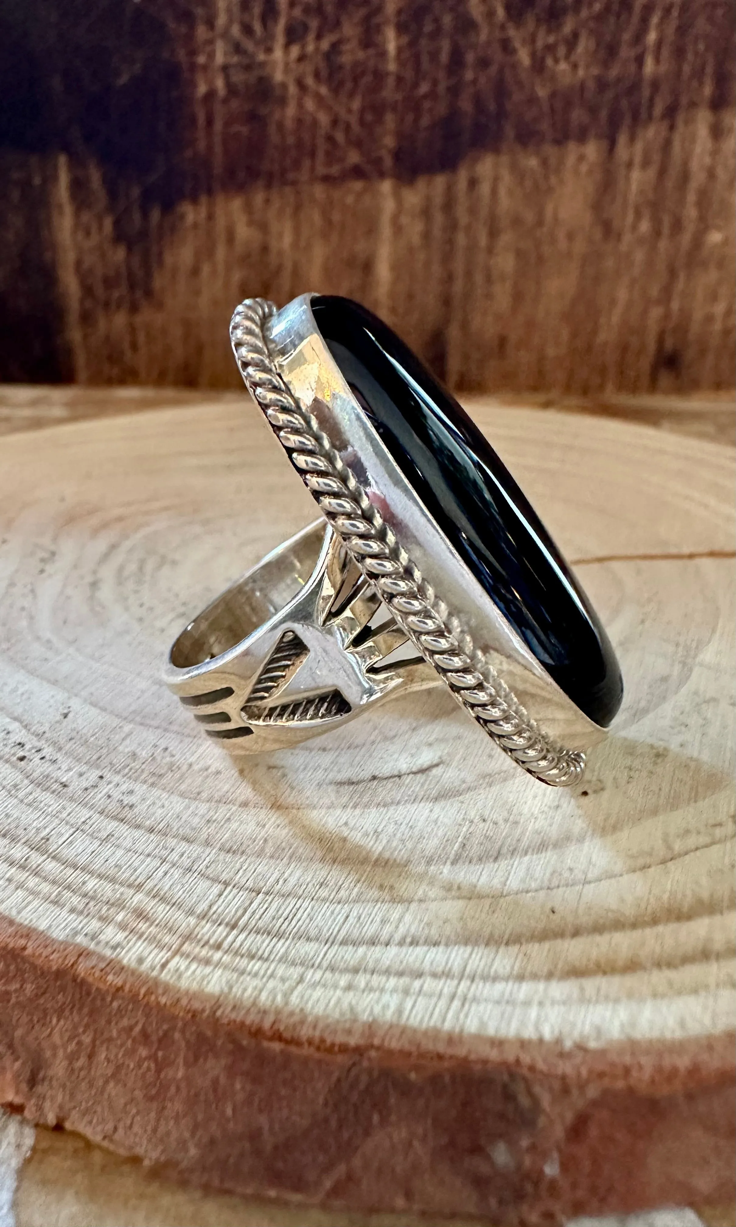 BLACK ONYX BEAUTY Silver Ring • Size 8