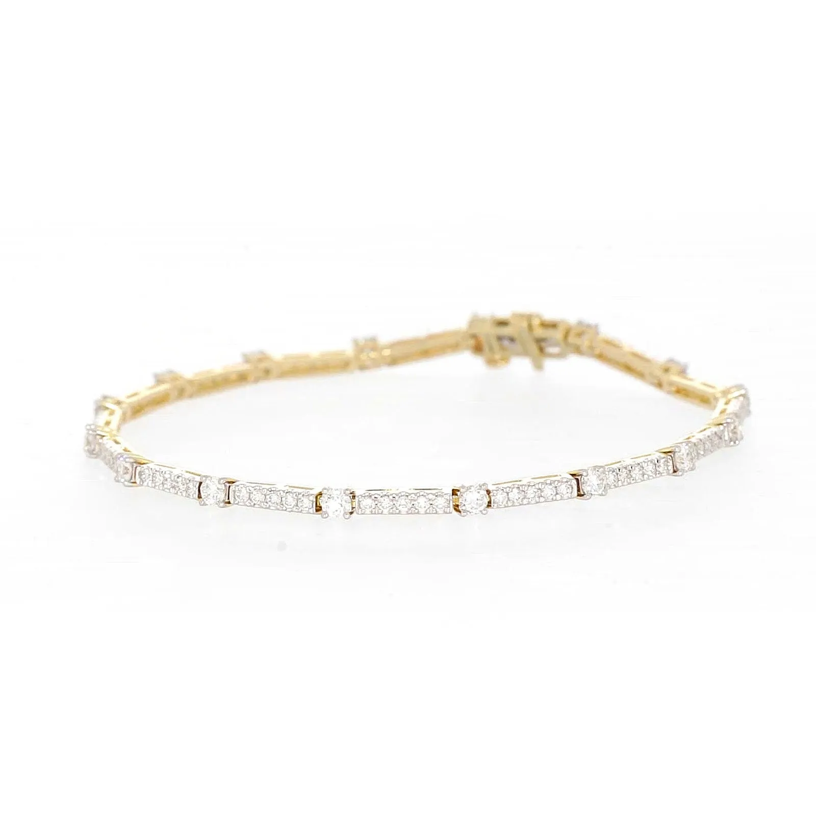 Celebration 9ct Yellow Gold Round Brilliant Cut 2 Carat tw of Lab Grown Diamonds Bracelet