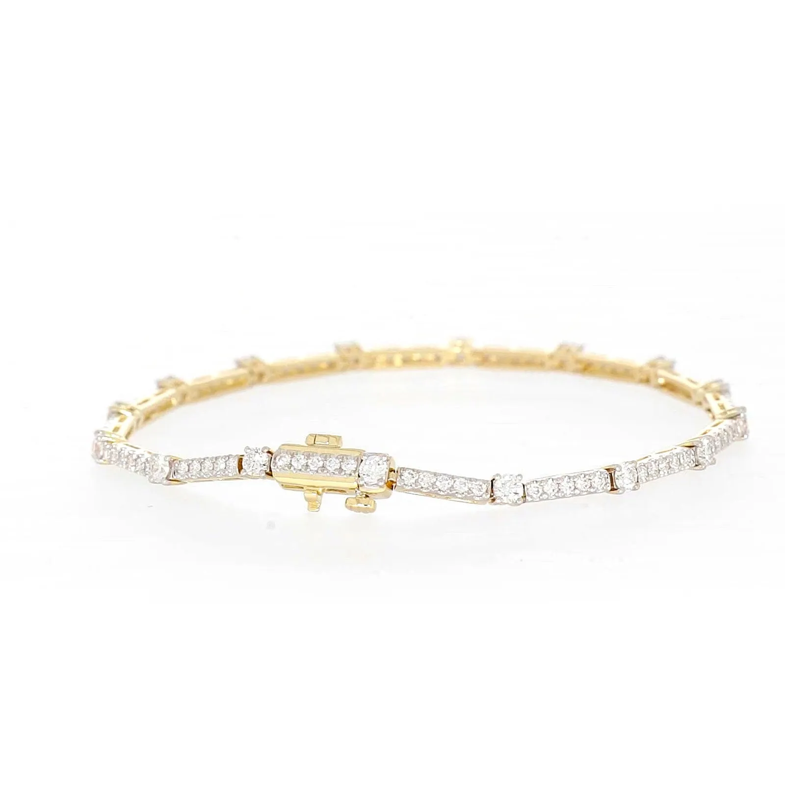 Celebration 9ct Yellow Gold Round Brilliant Cut 2 Carat tw of Lab Grown Diamonds Bracelet