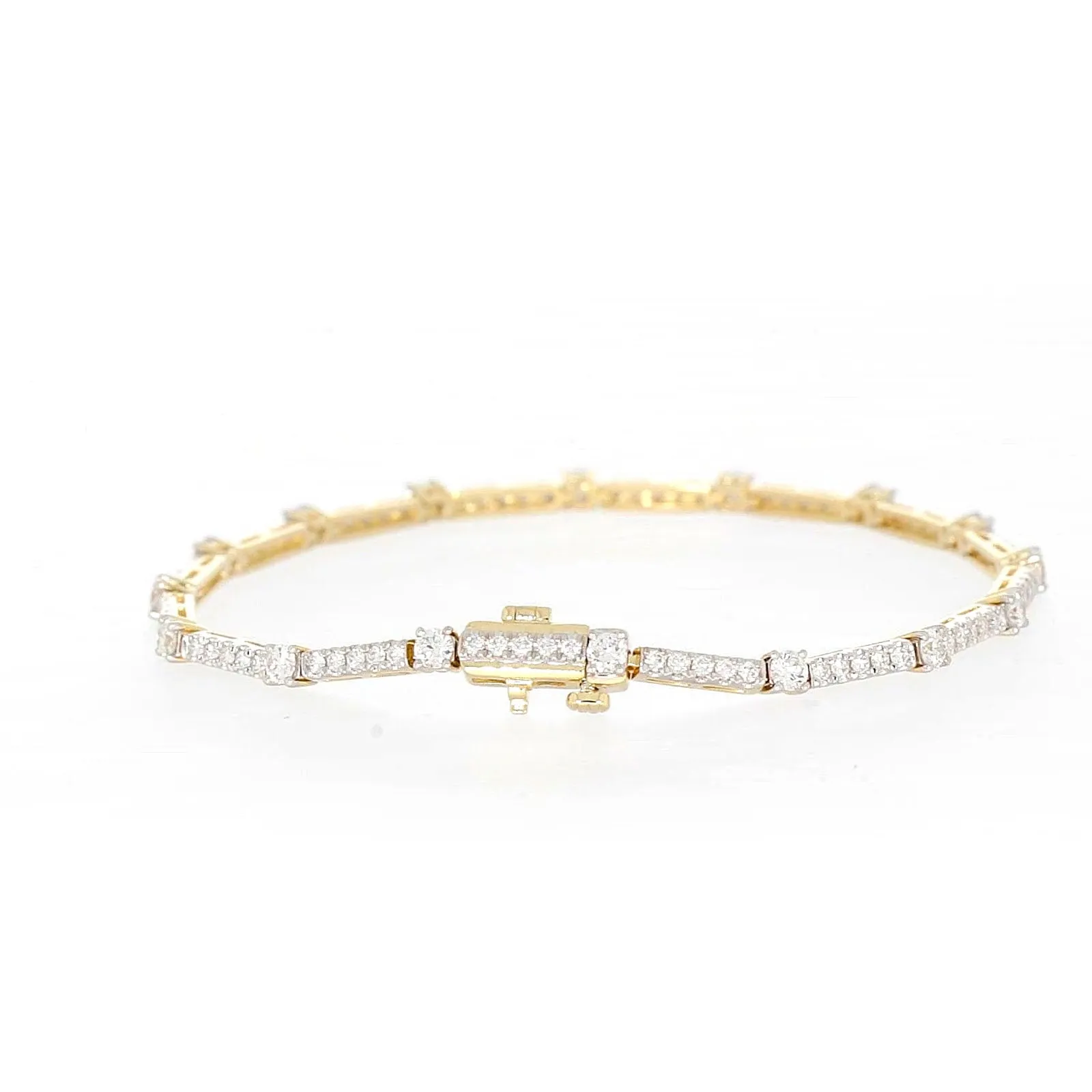 Celebration 9ct Yellow Gold Round Brilliant Cut 2 Carat tw of Lab Grown Diamonds Bracelet