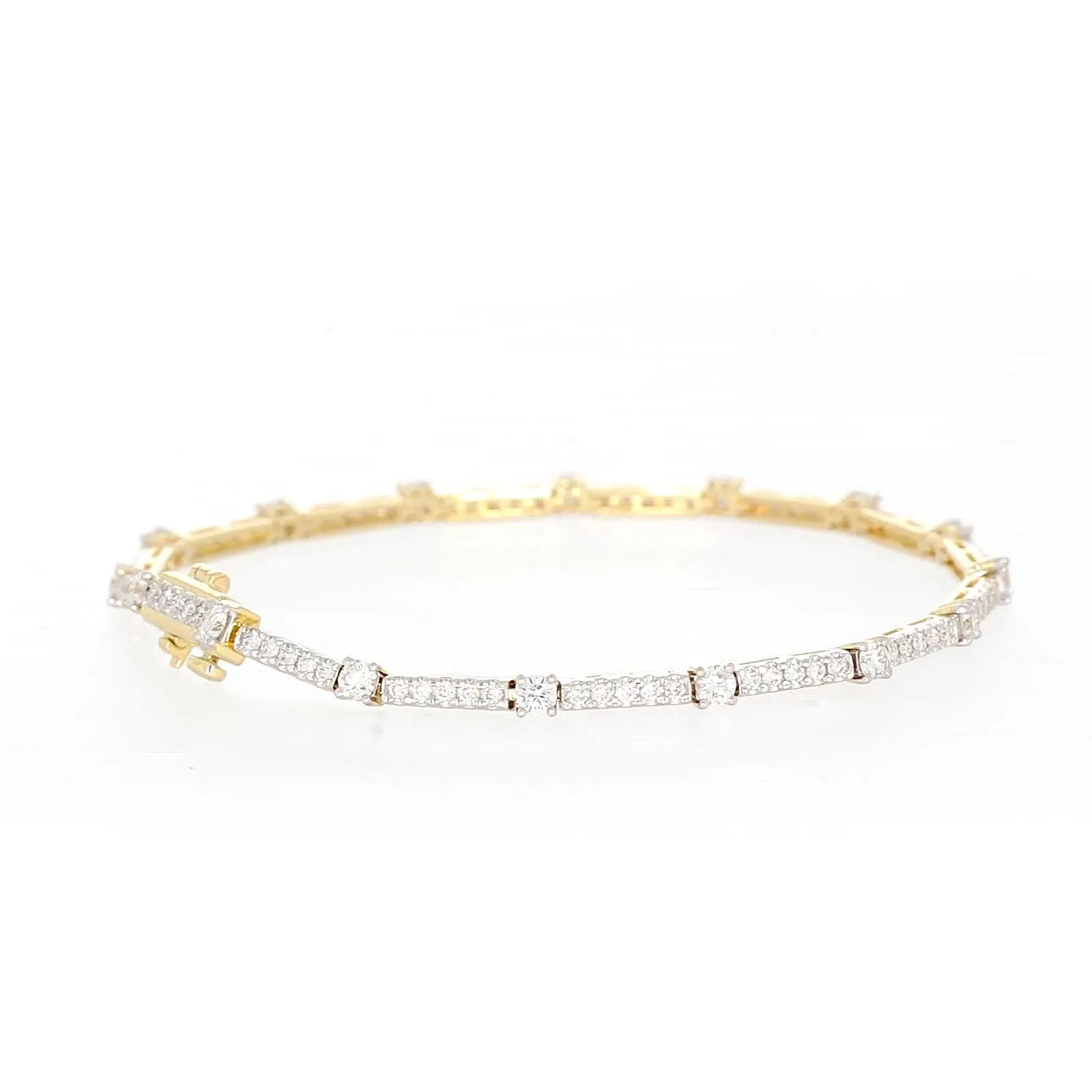 Celebration 9ct Yellow Gold Round Brilliant Cut 2 Carat tw of Lab Grown Diamonds Bracelet