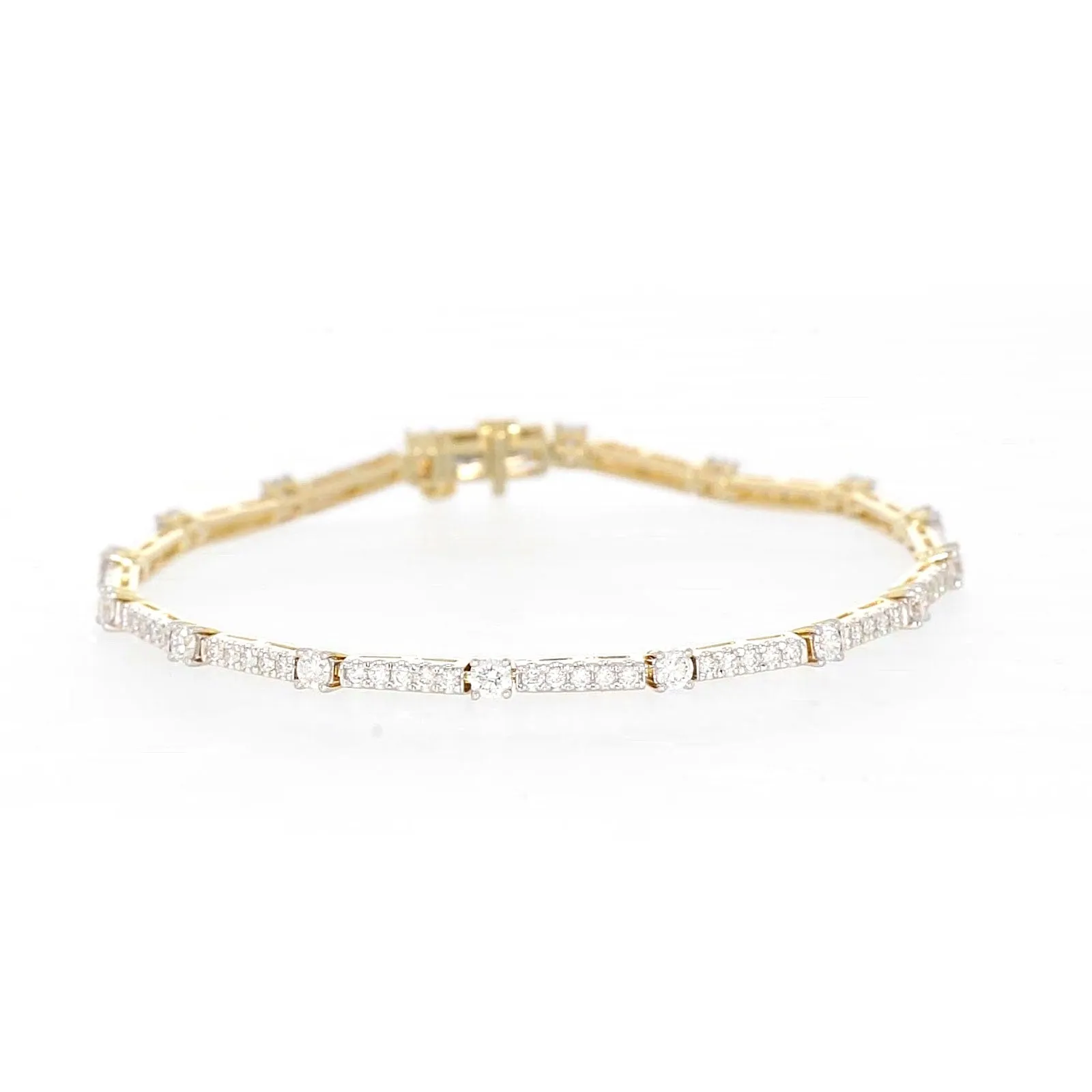 Celebration 9ct Yellow Gold Round Brilliant Cut 2 Carat tw of Lab Grown Diamonds Bracelet