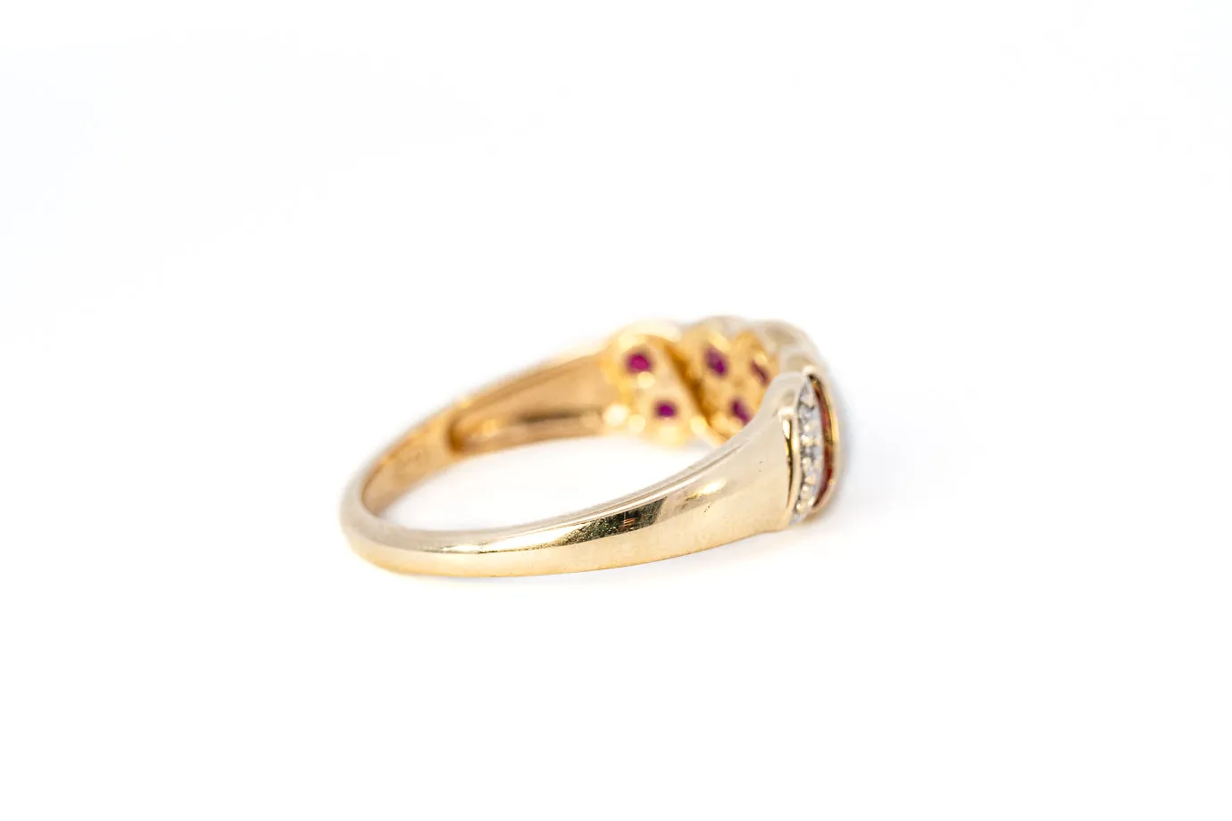 Stunning 9ct Yellow Gold Synthetic Ruby & Diamond Ring