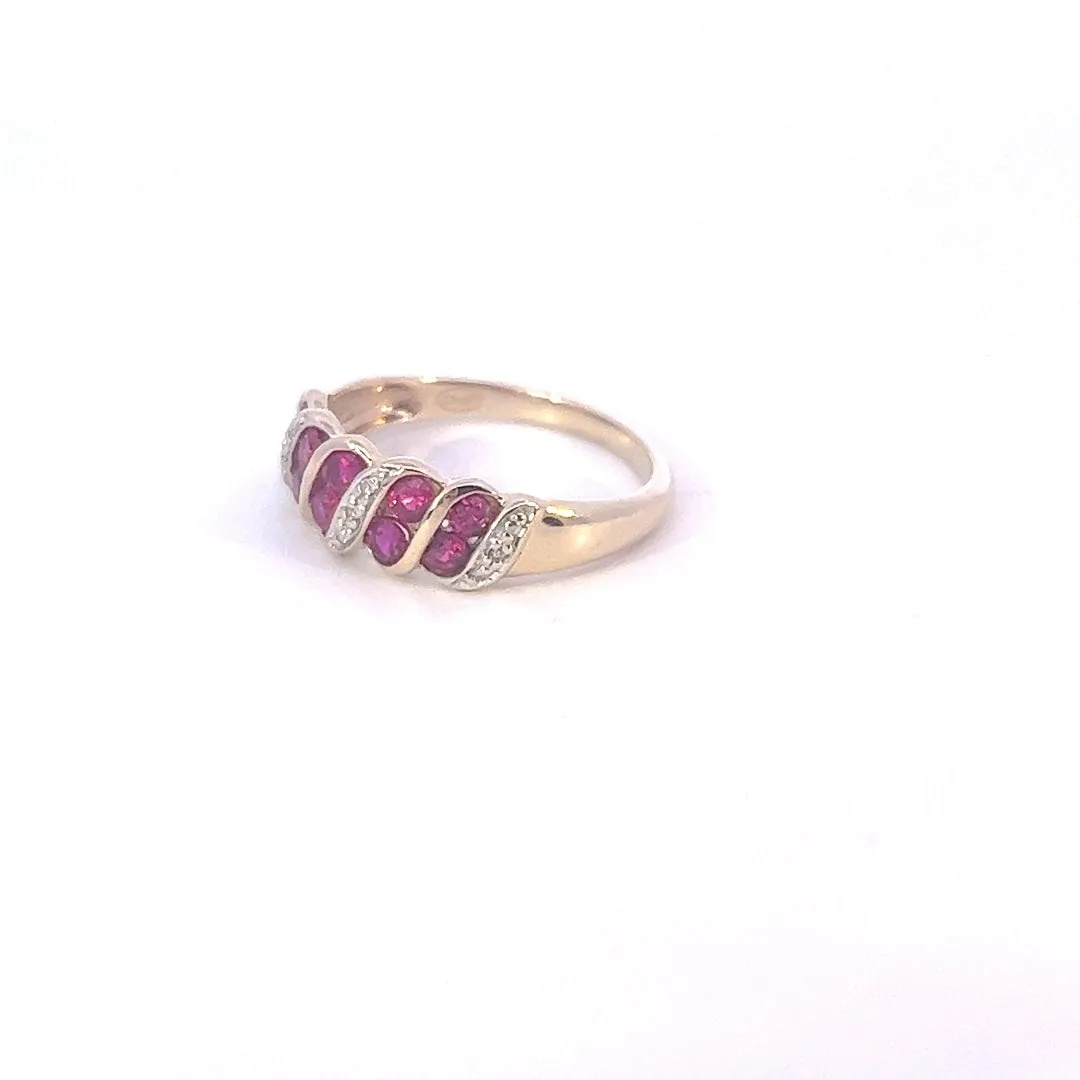 Stunning 9ct Yellow Gold Synthetic Ruby & Diamond Ring