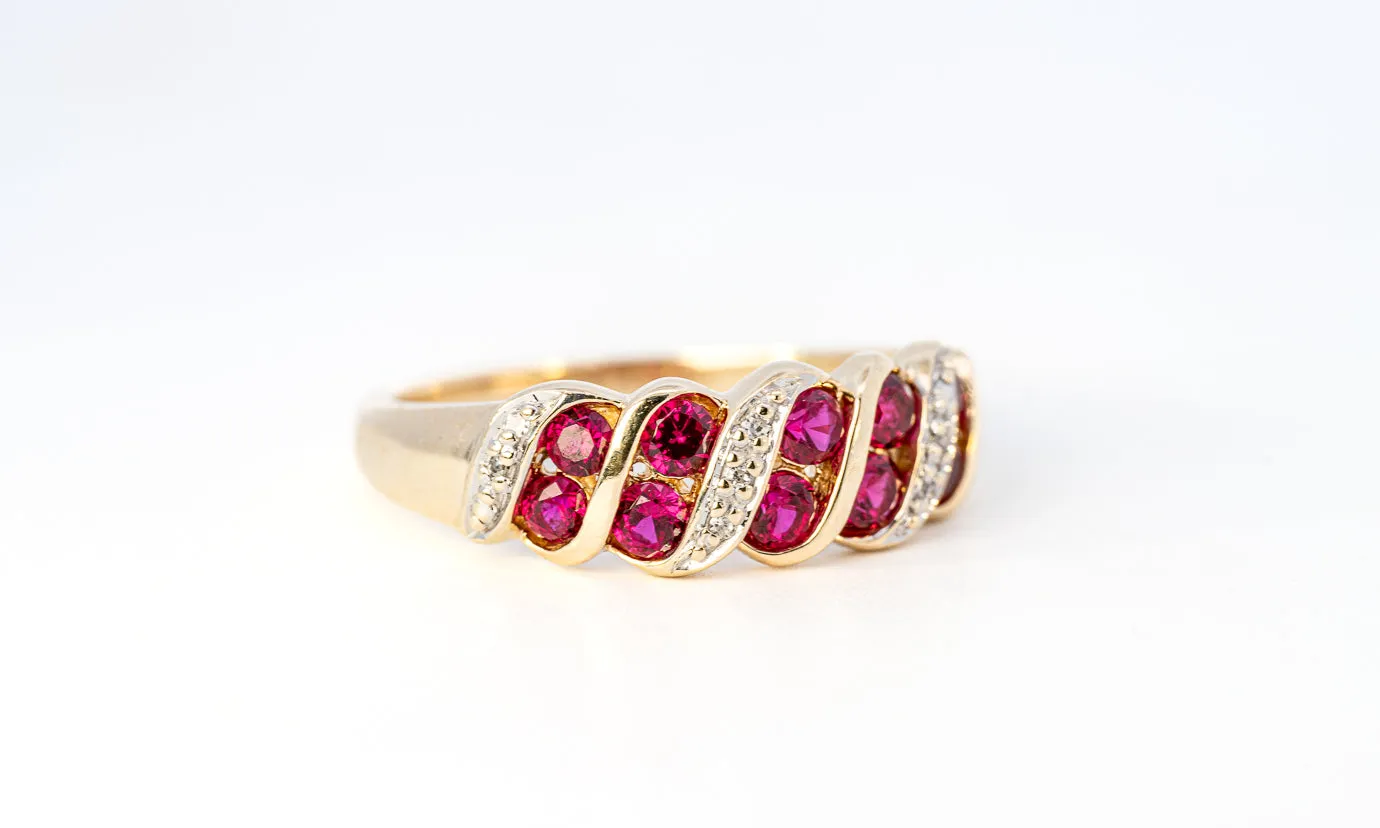 Stunning 9ct Yellow Gold Synthetic Ruby & Diamond Ring